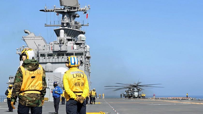 Iranpress: US Navy helicopter crashes off San Diego coast