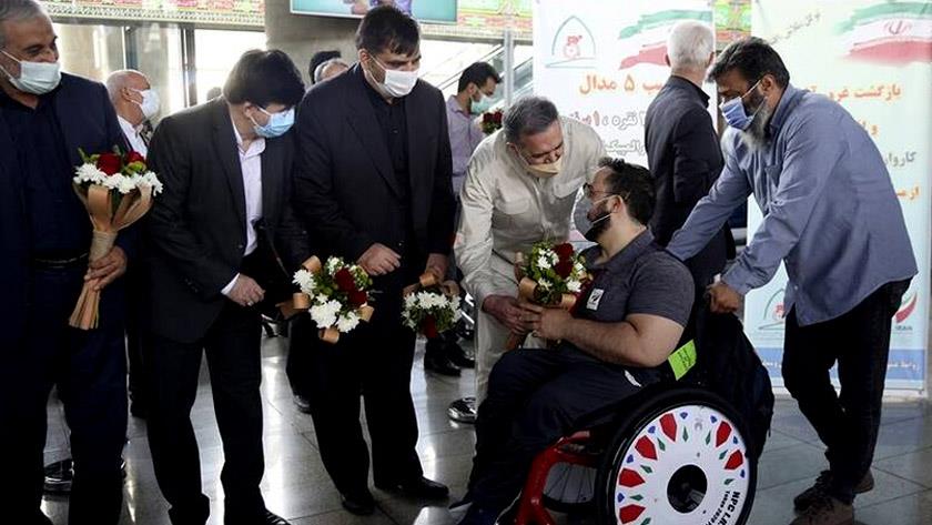 Iranpress: 1st group of Iranian Paralympic squad returns home from Tokyo