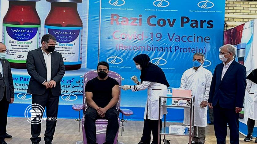 Iranpress: 3rd phase of COVPars vaccine clinical trial kicks off
