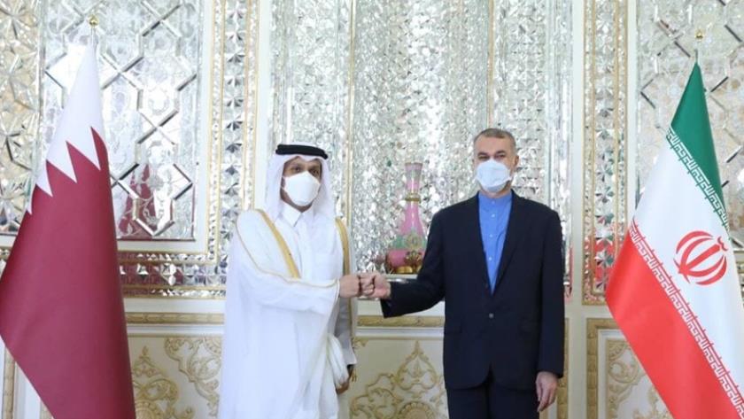 Iranpress: Iran, Qatar FMs discuss latest bilateral ties 