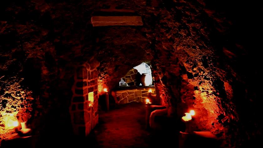 Iranpress: Tafresh underground cave; Ancient Iranian civil defense strategy
