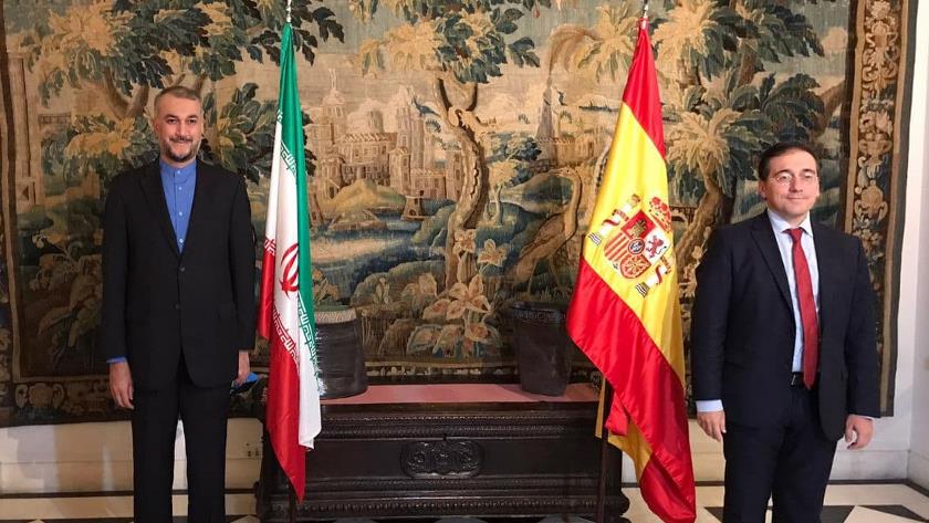 Iranpress: Amir-Abdollahian discuss Iran-EU ties with Spanish counterpart