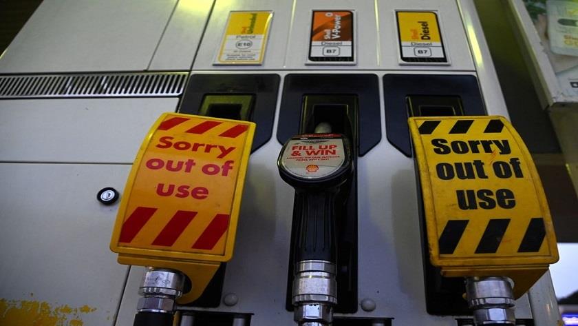 Iranpress: Thousands of petrol stations run out of fuel across UK as demand rises