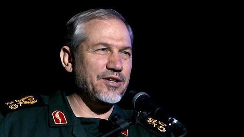 Iranpress: No power dare to attack Iran: Maj. Gen. Safavi