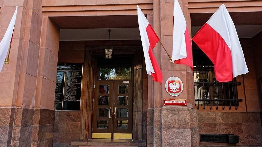 Iranpress: Poland summons Belarusian charge d