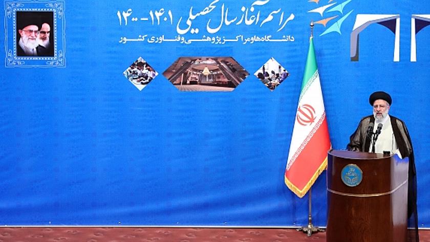 Iranpress: Iran gained more achievements despite sanctions: Pres. Raisi