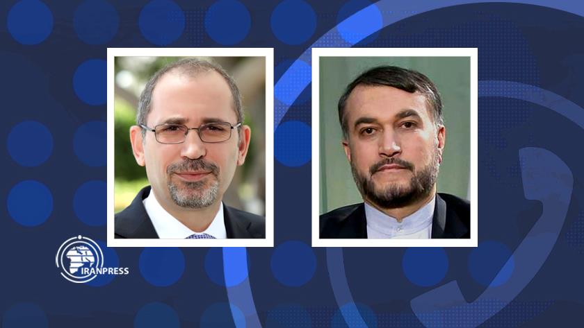 Iranpress: Iran, Jordan FMs consult on expansion of relations