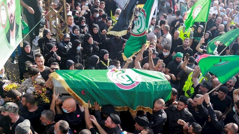 Iranpress: Lebanese people held funeral for Tayouneh armed attack