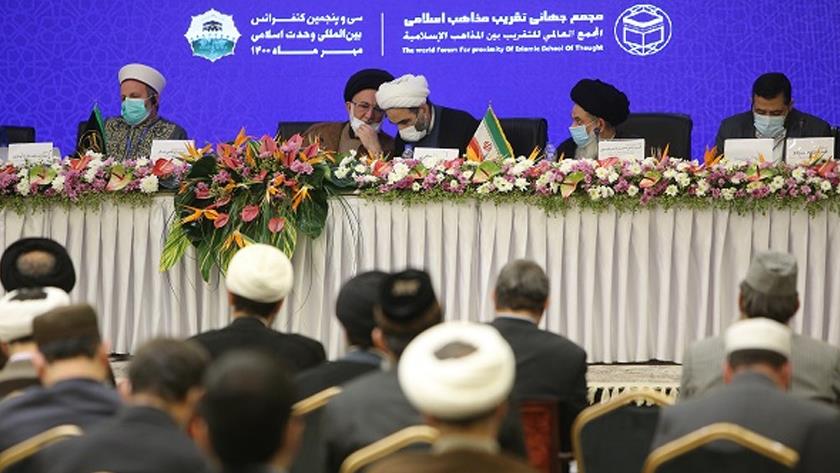 Iranpress: Paying attention to common issues of Islamic Ummah; one way to achieve unity