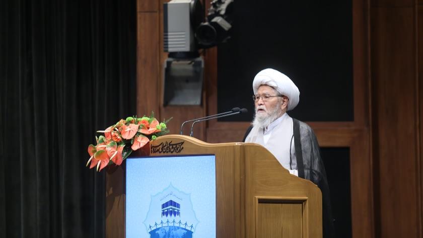Iranpress: Afghan top cleric: Unity preserves human dignity