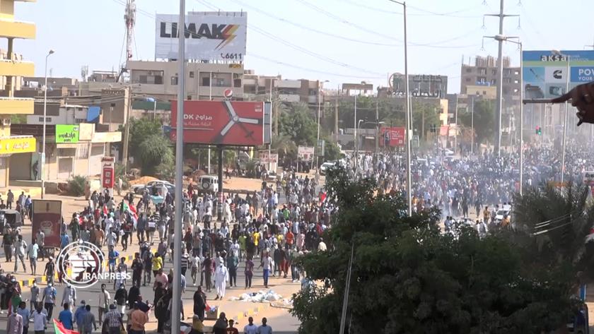 Iranpress: Protesting against military coup continues in Sudan
