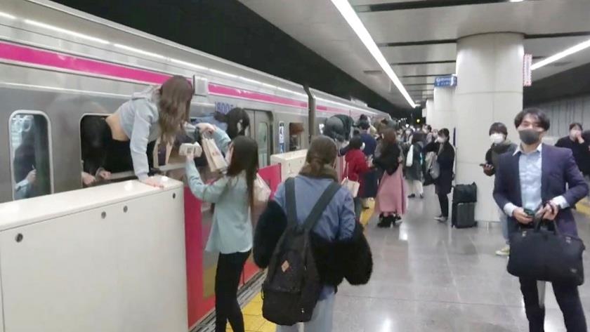 Iranpress: Man with knife injures 17 people on Tokyo train, starts fire