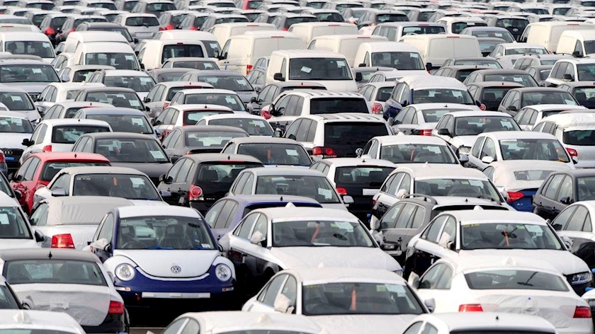 Iranpress: UK new car sales slump to lowest level since 1991