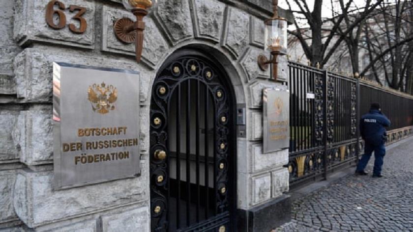Iranpress: Russian diplomat found dead outside embassy in Berlin