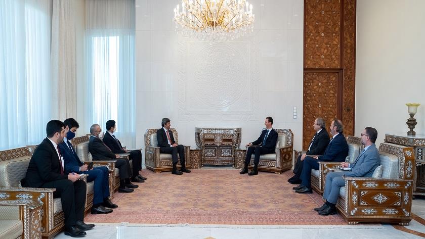 Iranpress: Syrian President meets UAE Foreign Minister in Damascus