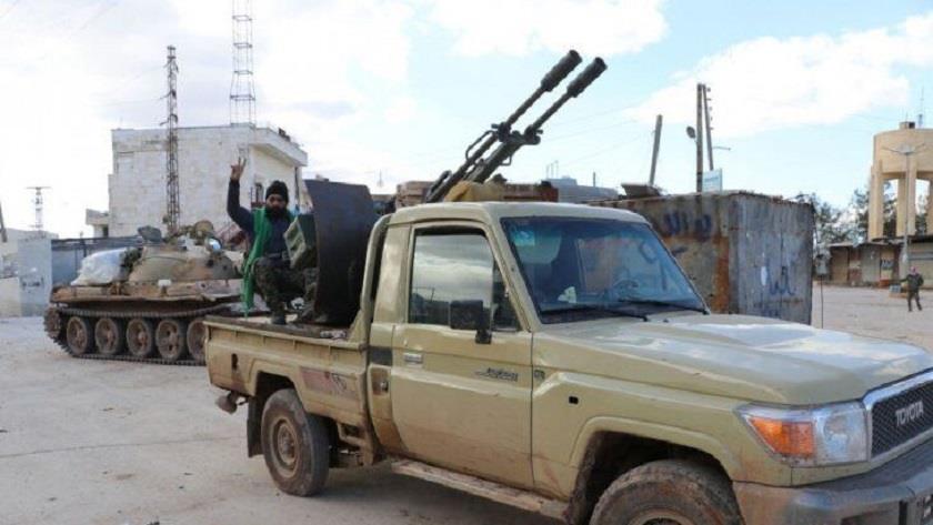 Iranpress: Syrian army troops block US convoy in Qamishli