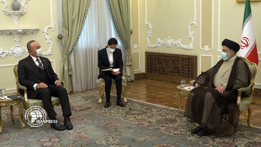 Iranpress: Tehran-Ankara relations secure regional peace: Pres Raisi