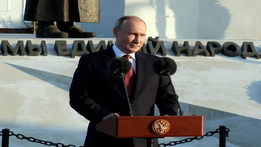 Iranpress: Putin slams US, NATO military drill in Black Sea
