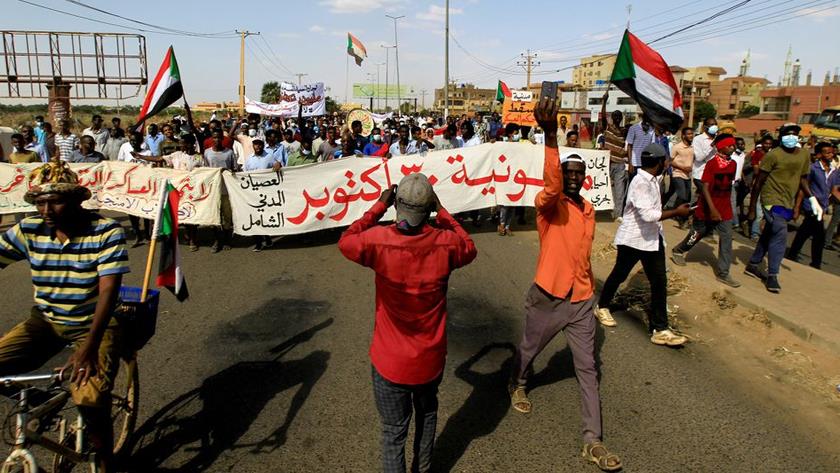 Iranpress: At least 15 people shot dead in anti-coup protests in Sudan, medics say