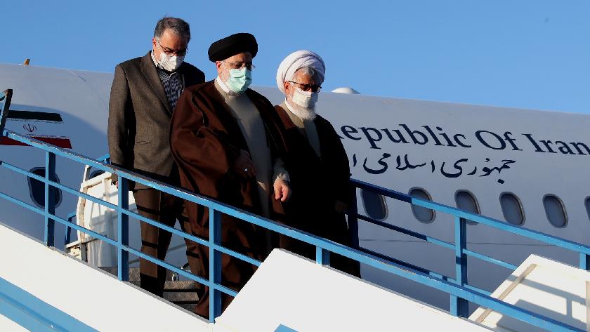 Iranpress: Raisi travels to Zanjan on provincial visit