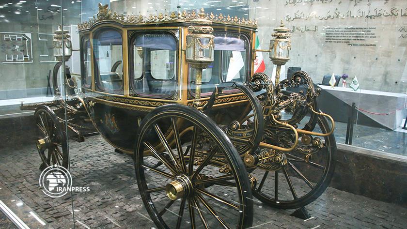 Iranpress: Museum of Historical Cars; tourism development in Iran