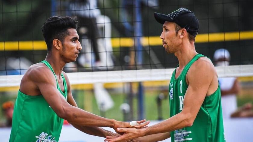 Iranpress: Iran wins silver medal in Asian Beach Volleyball Championship