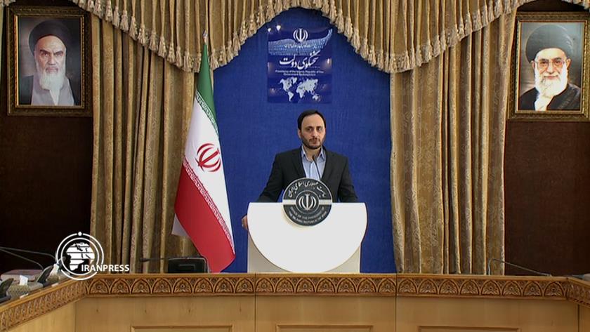 Iranpress: Iran signs 175 foreign investment projects: Gov