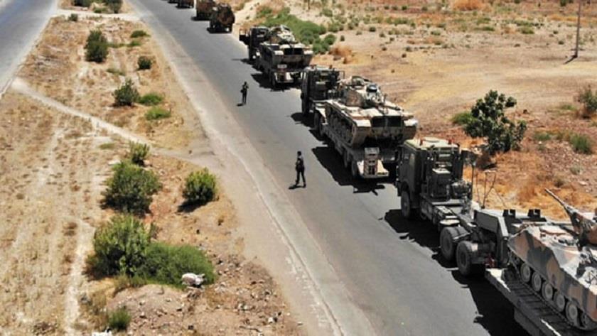 Iranpress: Syrian people block US convoy in al-Haskah province