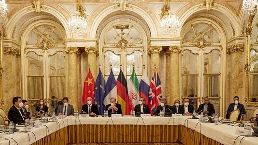 Iranpress: Iran’s views featured in draft documents as basis for future JCPOA talks in Vienna  