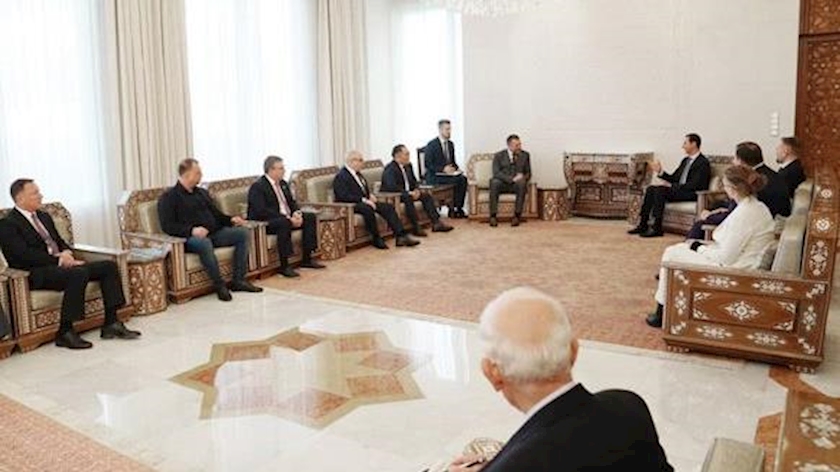 Iranpress: Russian parliamentary delegation meets with Bashar al-Assad