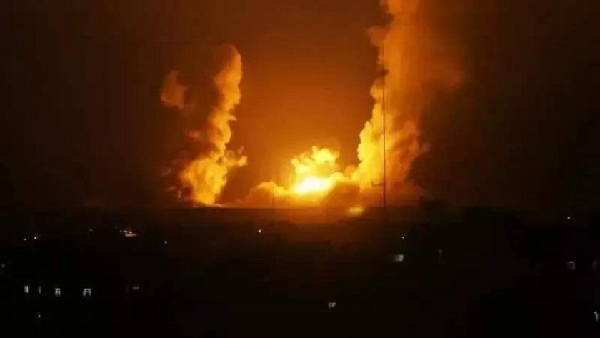 Iranpress: Saudi coalition fighter jets bombard Yemeni capital