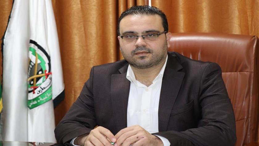Iranpress: Hamas lambastes Abbas-Gantz meeting