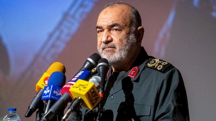 Iranpress: Resistance Axis chases enemies in all Islamic counties: Commander