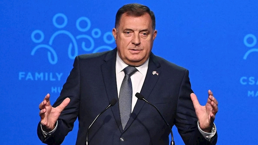 Iranpress: US imposes new sanctions on Bosnian Serb leader Dodik