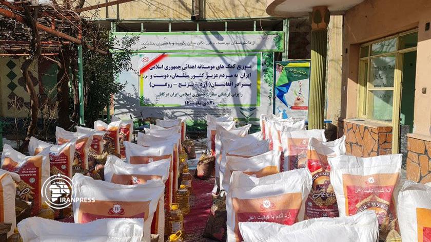 Iranpress: Needy people in Afghanistan receive more humanitarian aid from Iran  