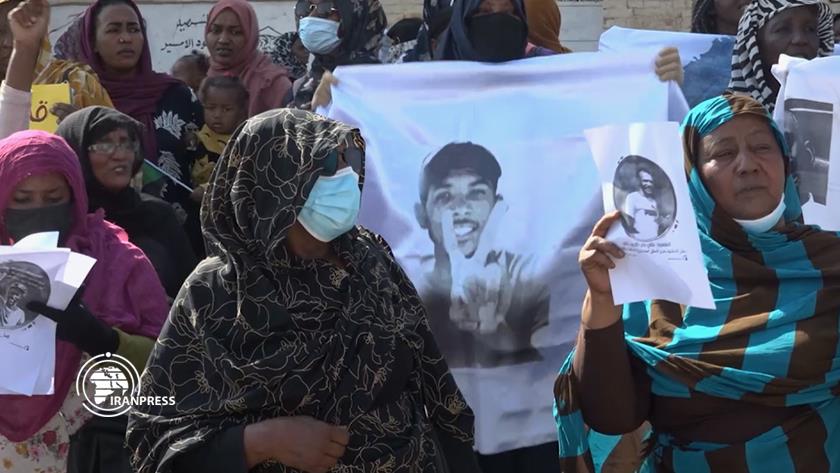Iranpress: Women step in Sudan protests