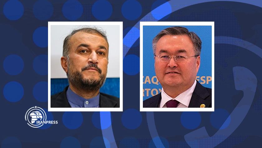 Iranpress: Iran-Kazakhstan FMs discuss bilateral-regional issues over phone