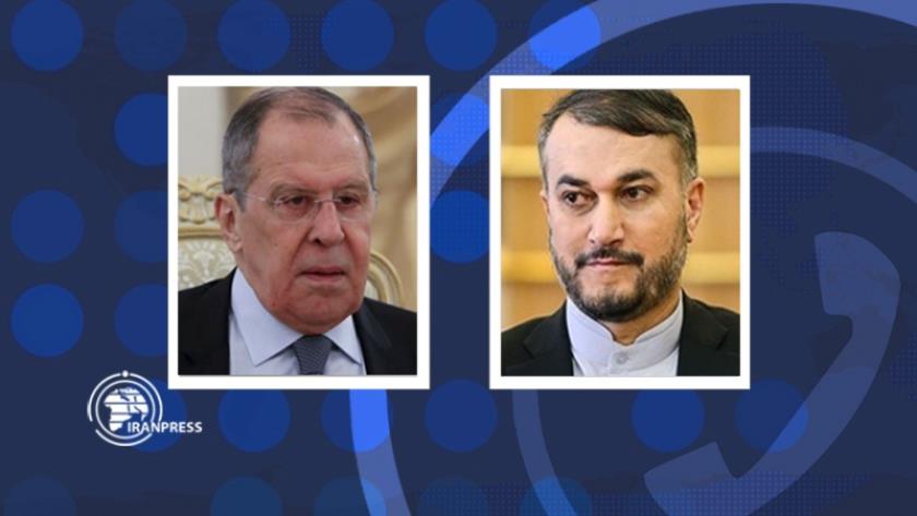Iranpress: Iranian, Russian Foreign Ministers hold phone conversation
