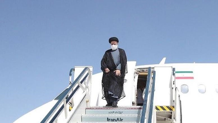 Iranpress: President Raisi arrives in Moscow