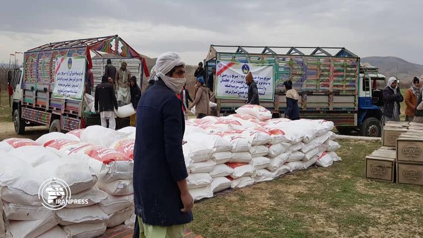 Iranpress: Iran sends humanitarian aid to Afghans in need
