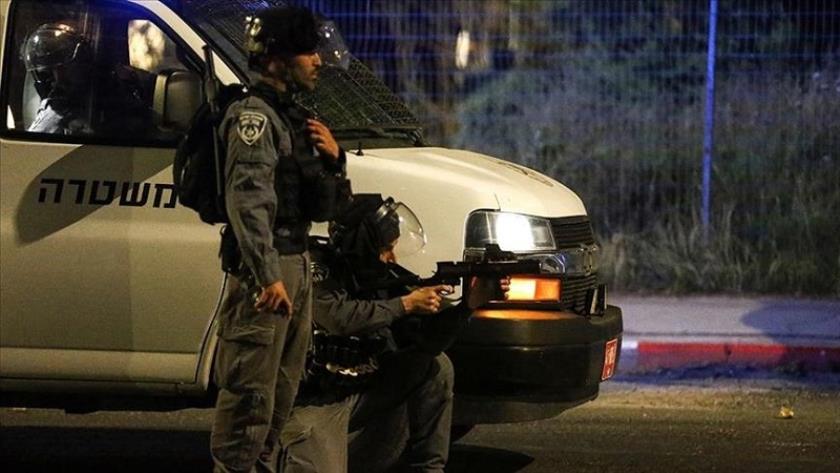 Iranpress: Tensions on rise as Israeli forces attack Sheikh Jarrah neighbourhood