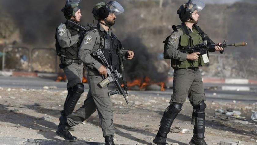 Iranpress: Israel cracks down on Palestinian in Sheikh Jarrah 