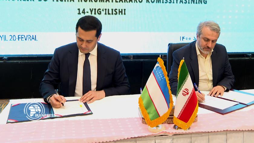 Iranpress: Iran-Uzbekistan Joint Commission held focusing on comprehensive cooperation