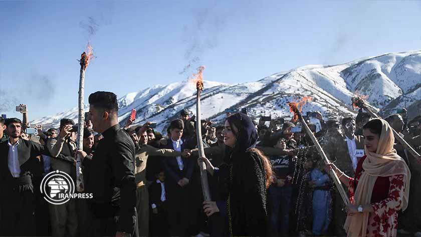 Iranpress: Welcoming Nowruz in tourist village of Chashmidar in Kordestan
