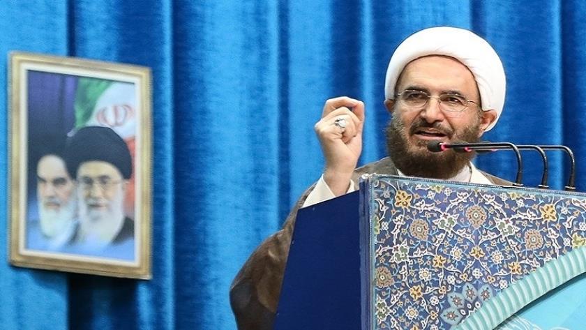 Iranpress: Ukraine crisis, collection of US double standards: Top cleric