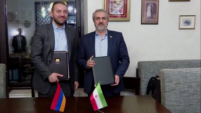 Iranpress: Iran, Armenia ink agreement to reduce transit tariffs