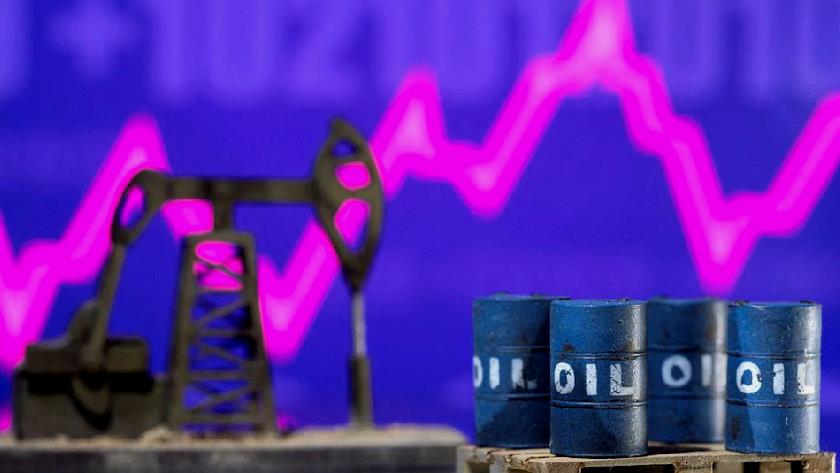 Iranpress: Oil price surges to highest since 2008