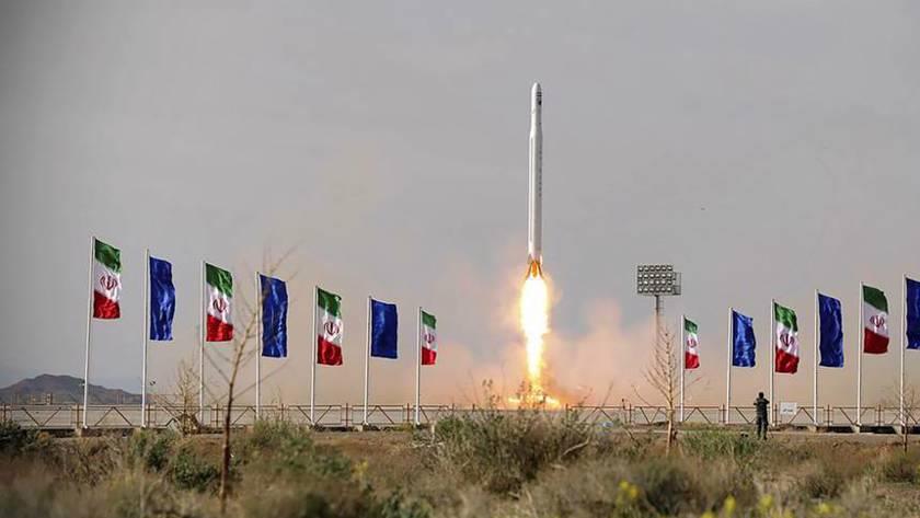Iranpress: Iran launches Noor-2 satellite successfully