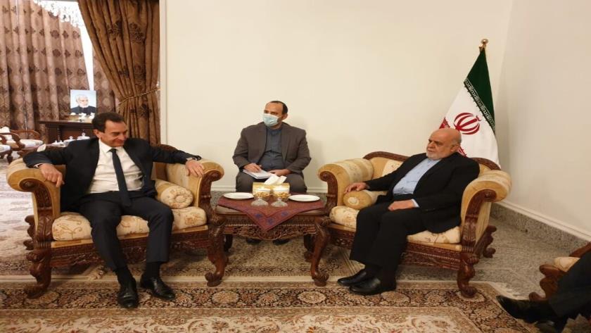 Iranpress: Iran, France confer on Vienna talks updates at Baghdad