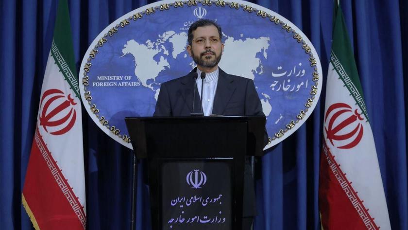 Iranpress: Iran says Vienna talks should lead to lifting sanctions, economical benefit
